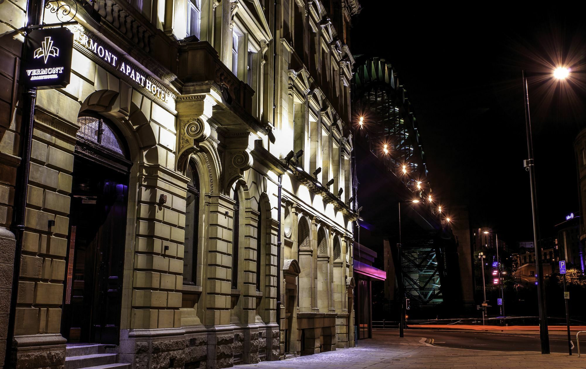 The Vermont Aparthotel Newcastle-upon-Tyne Extérieur photo