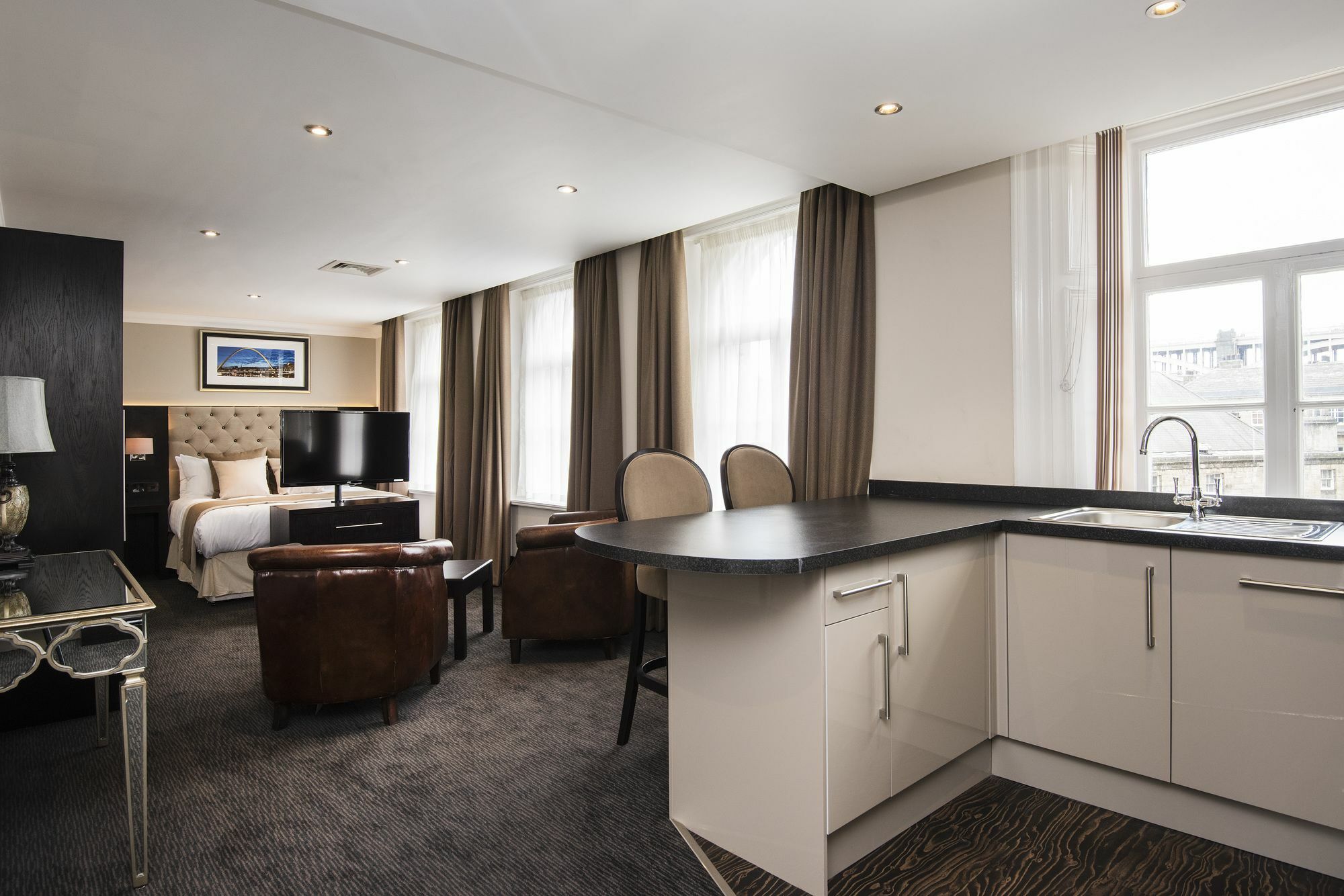 The Vermont Aparthotel Newcastle-upon-Tyne Extérieur photo